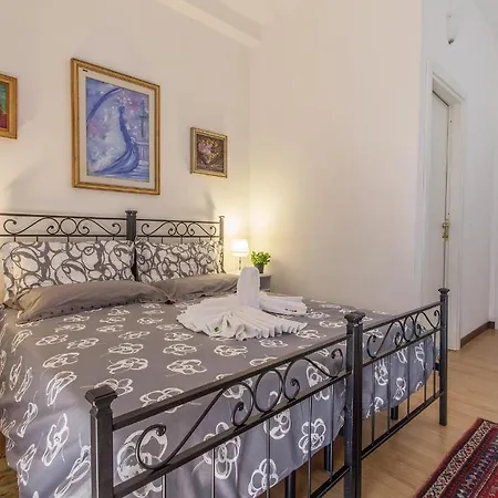 Marco E Laura Al Vaticano Bed & Breakfast Rom