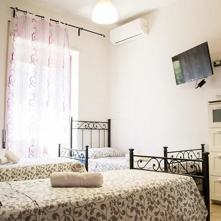 Marco E Laura Al Vaticano Bed & Breakfast 3*