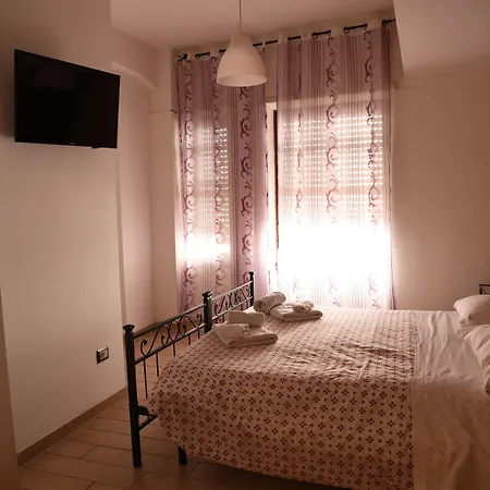 Marco E Laura Al Vaticano Bed & Breakfast 3*