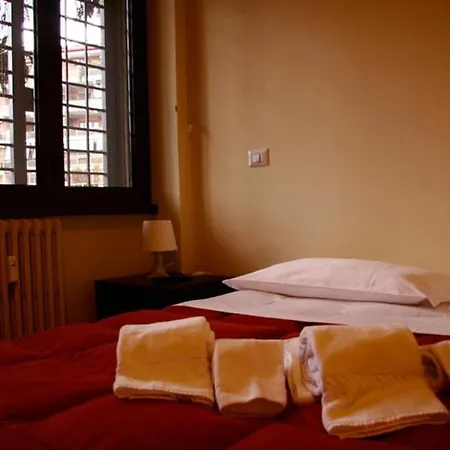 Marco E Laura Al Vaticano Bed & Breakfast 3*