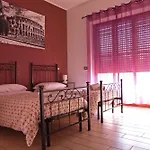 Marco E Laura Al Vaticano Bed & Breakfast 3*